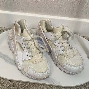 Nike Huaraches‎ White and Cream Shoes